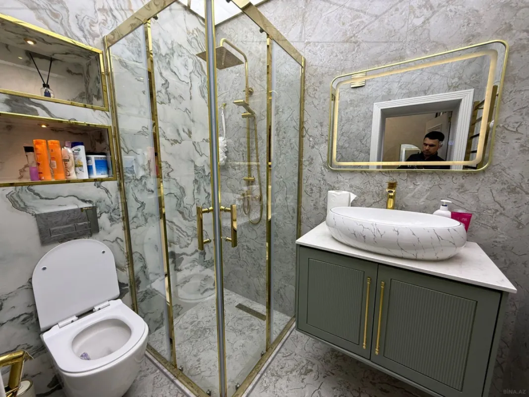 Satılır 3 otaqlı mənzil 160 m²