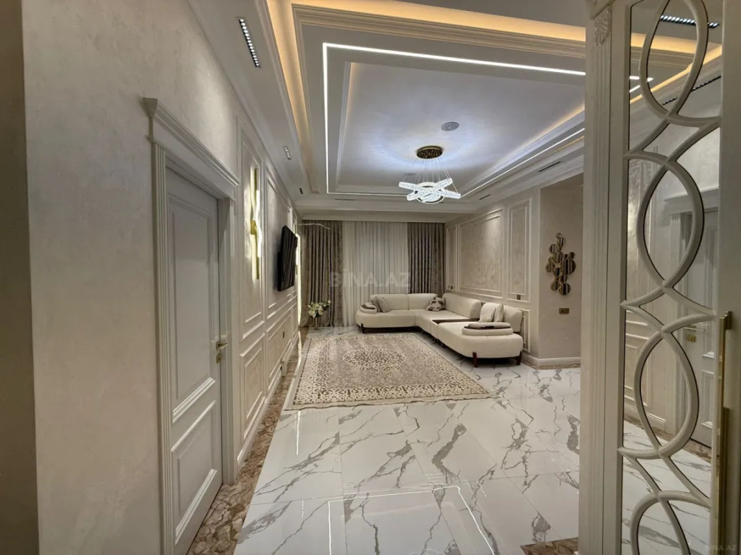 Satılır 3 otaqlı mənzil 160 m²