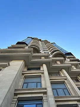 Satılır 3 otaqlı mənzil 155 m²