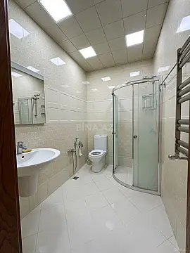 Satılır 3 otaqlı mənzil 155 m²
