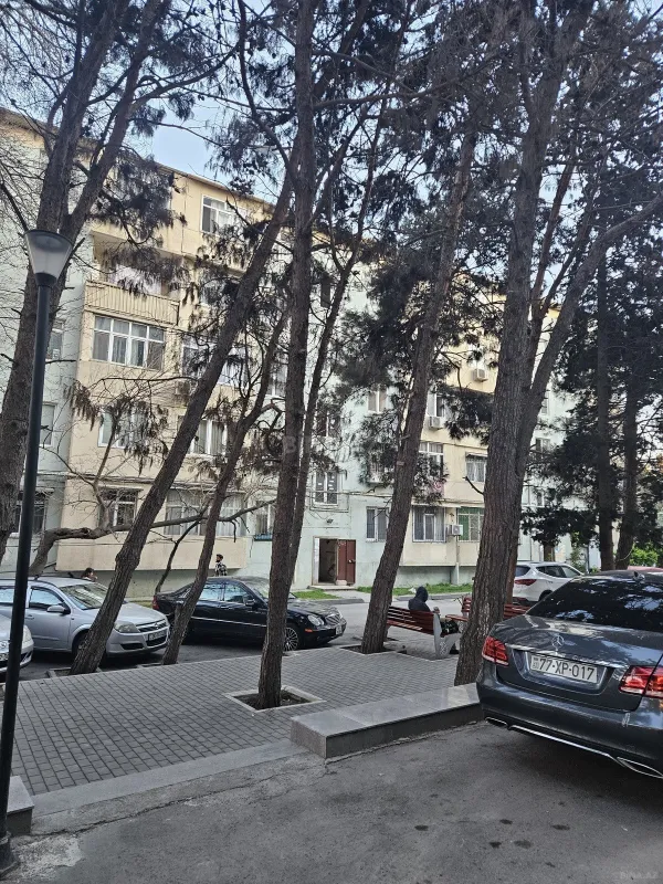 Satılır 2 otaqlı mənzil 55 m²