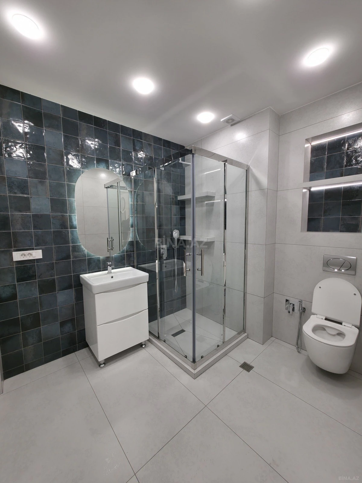 Satılır 3 otaqlı mənzil 91 m²
