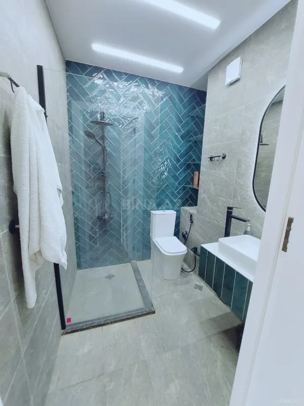 Satılır 4 otaqlı mənzil 100 m²
