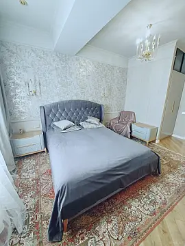 Satılır 4 otaqlı mənzil 100 m²