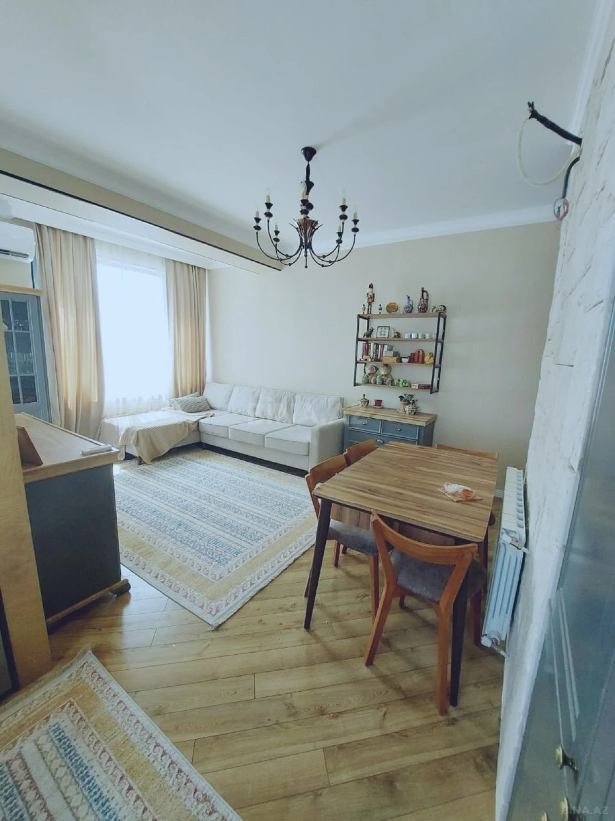 Satılır 4 otaqlı mənzil 100 m²