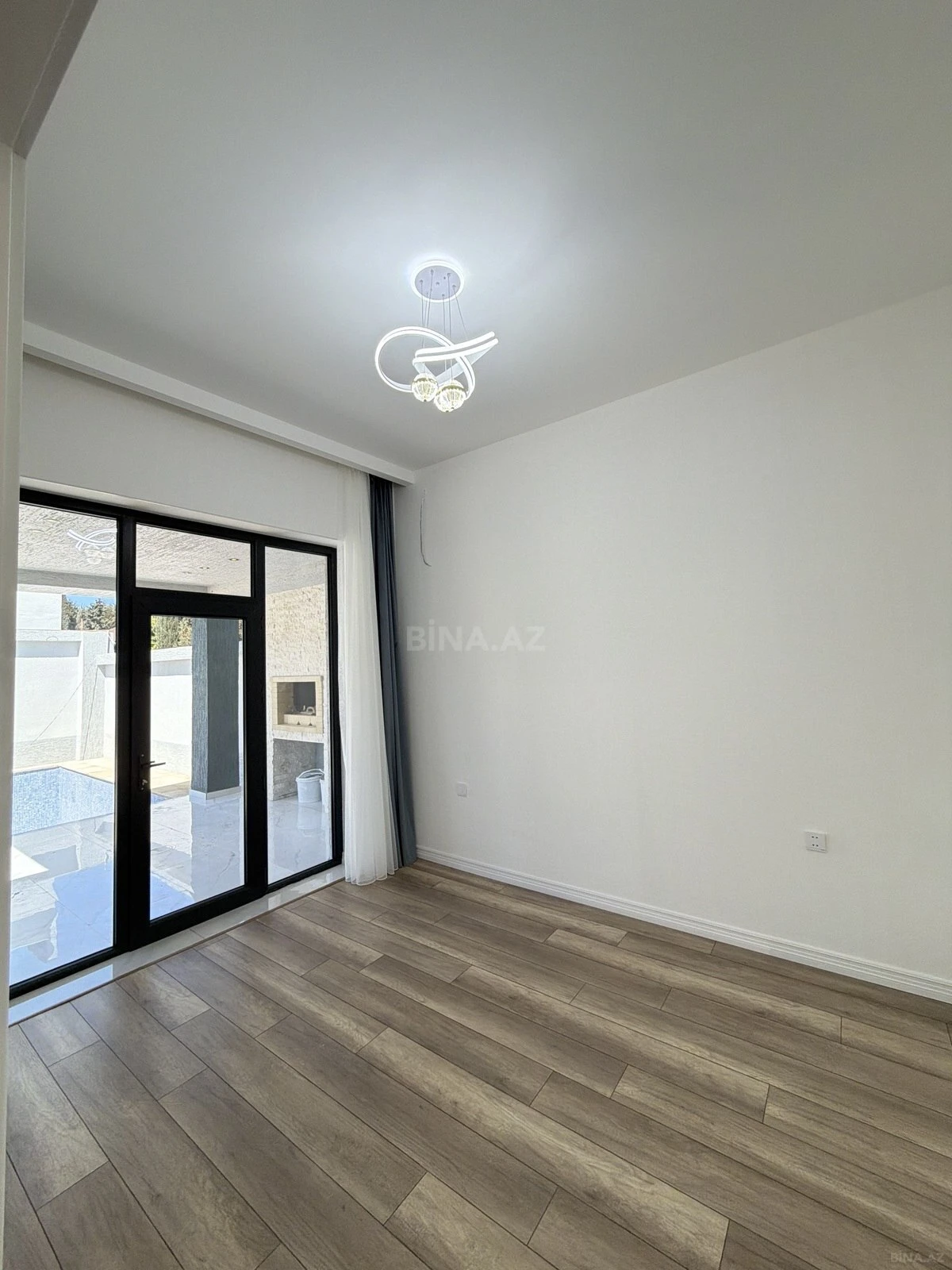 Satılır 4 otaqlı həyət evi 150 m²