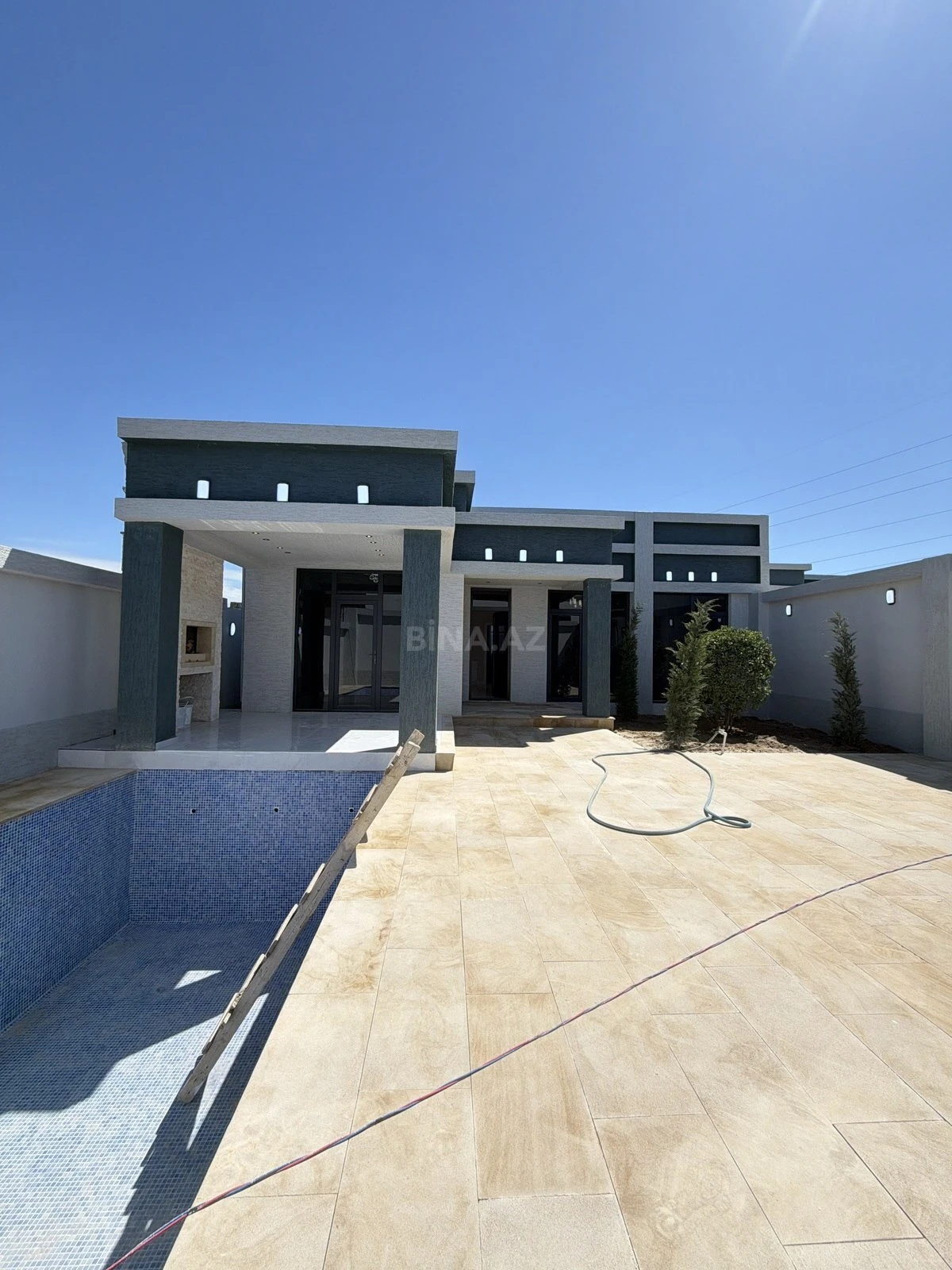 Satılır 4 otaqlı həyət evi 150 m²