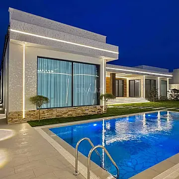 Satılır 5 otaqlı həyət evi 250 m²