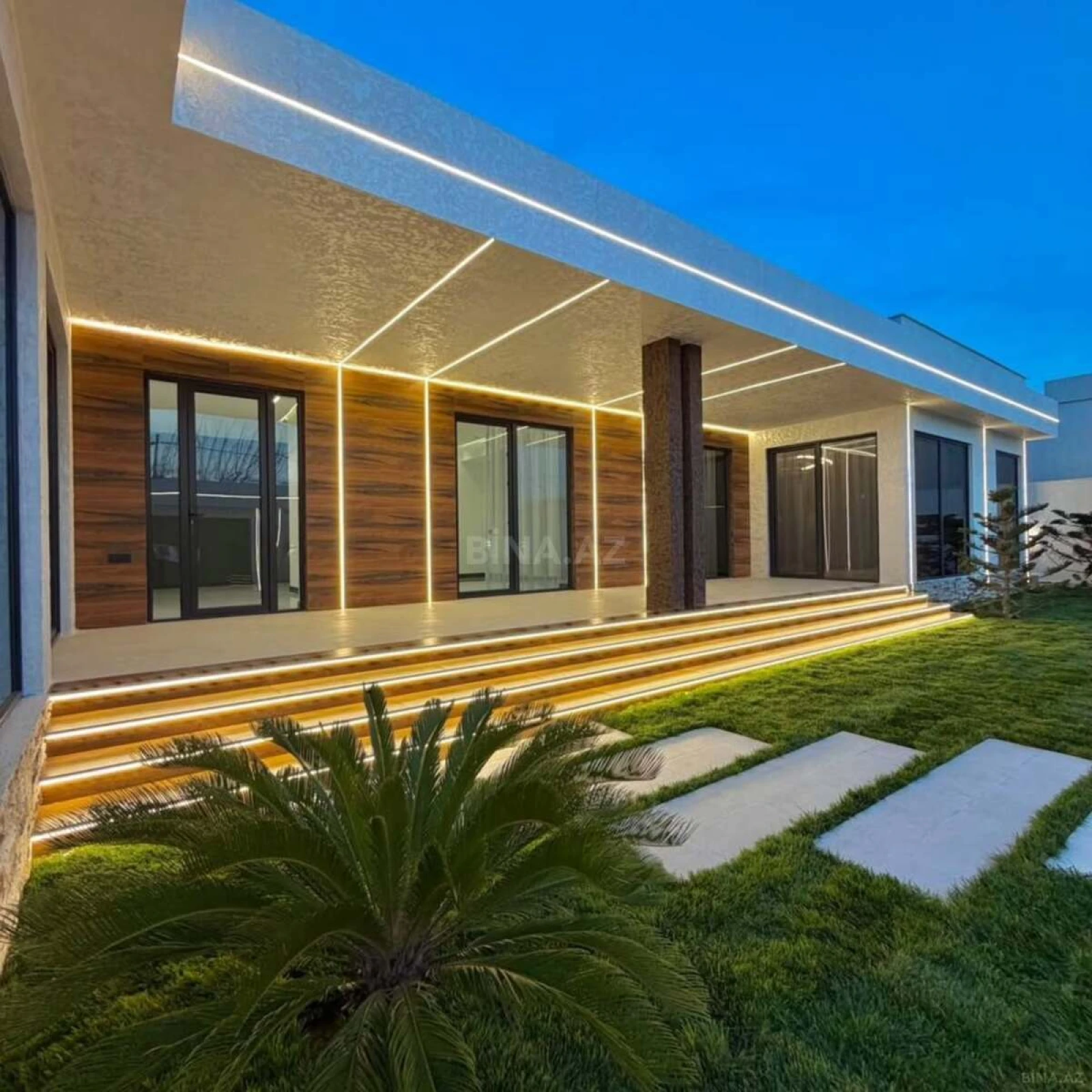 Satılır 5 otaqlı həyət evi 250 m²