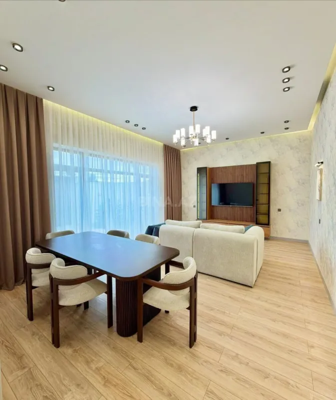Satılır 4 otaqlı həyət evi 150 m²