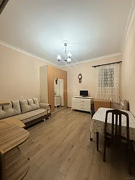 Kirayə verilir 1 otaqlı mənzil 40 m²
