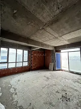 Satılır 4 otaqlı mənzil 185 m²