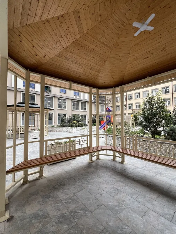 Satılır 4 otaqlı mənzil 185 m²