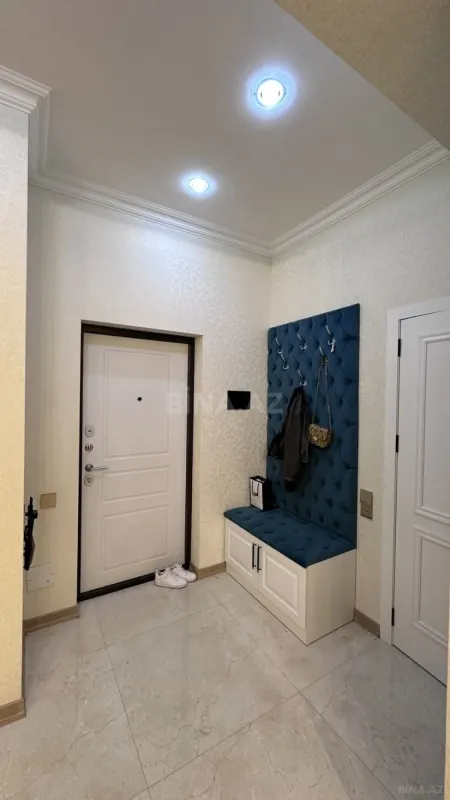 Kirayə verilir 2 otaqlı mənzil 70 m²
