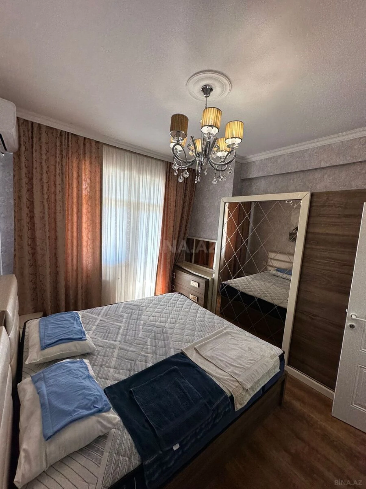 Kirayə verilir 2 otaqlı mənzil 67 m²