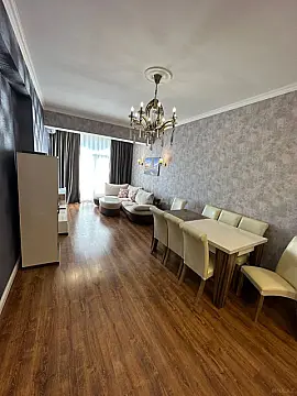 Kirayə verilir 2 otaqlı mənzil 67 m²