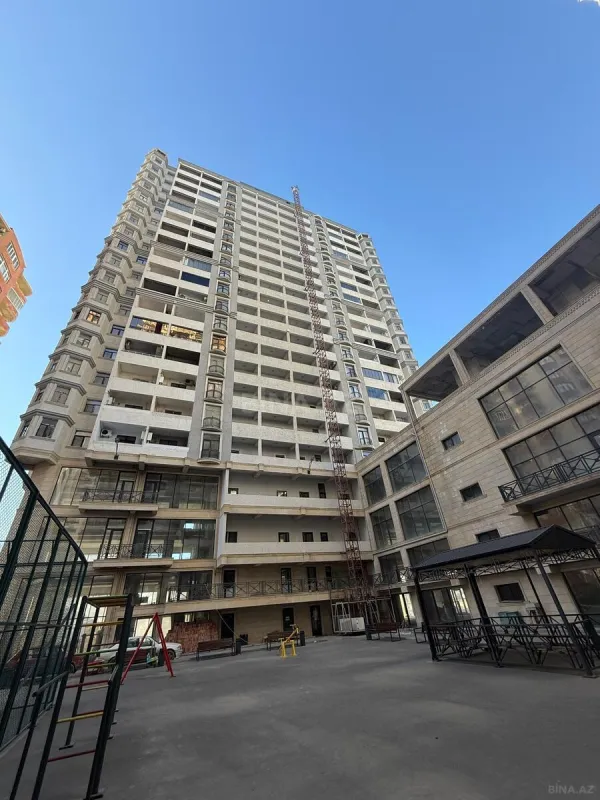 Kirayə verilir 2 otaqlı mənzil 67 m²