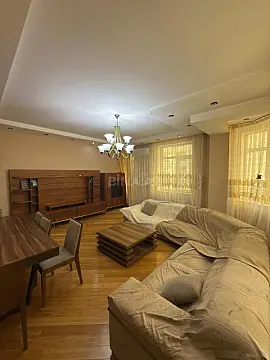 Satılır 4 otaqlı mənzil 165 m²