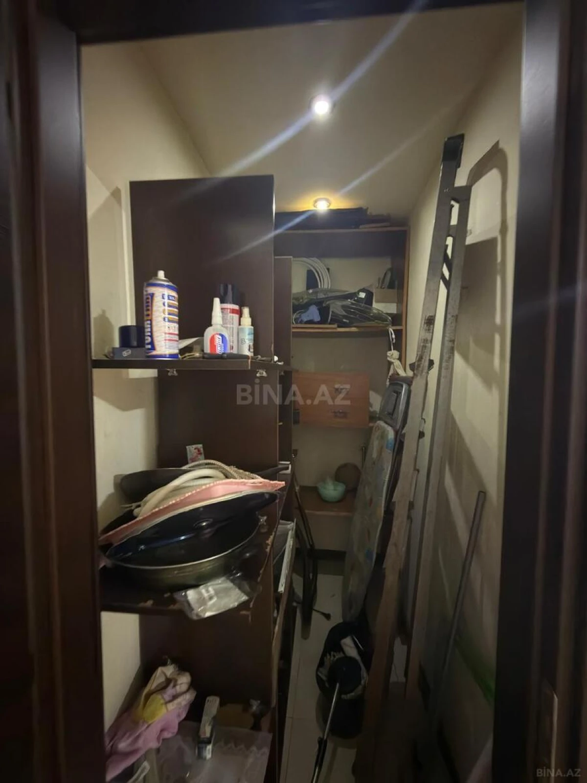 Satılır 4 otaqlı mənzil 165 m²