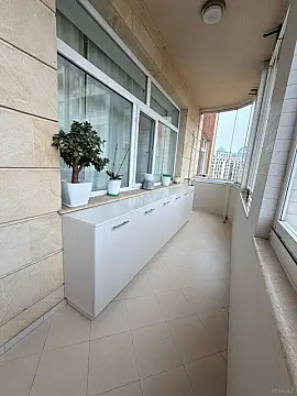 Satılır 4 otaqlı mənzil 147 m²