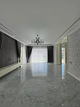 Satılır 6 otaqlı həyət evi 300 m²