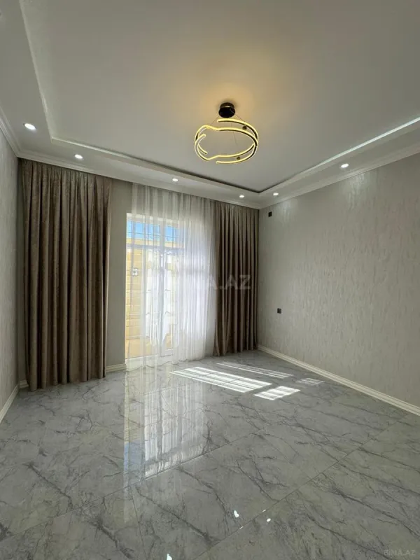 Satılır 6 otaqlı həyət evi 300 m²
