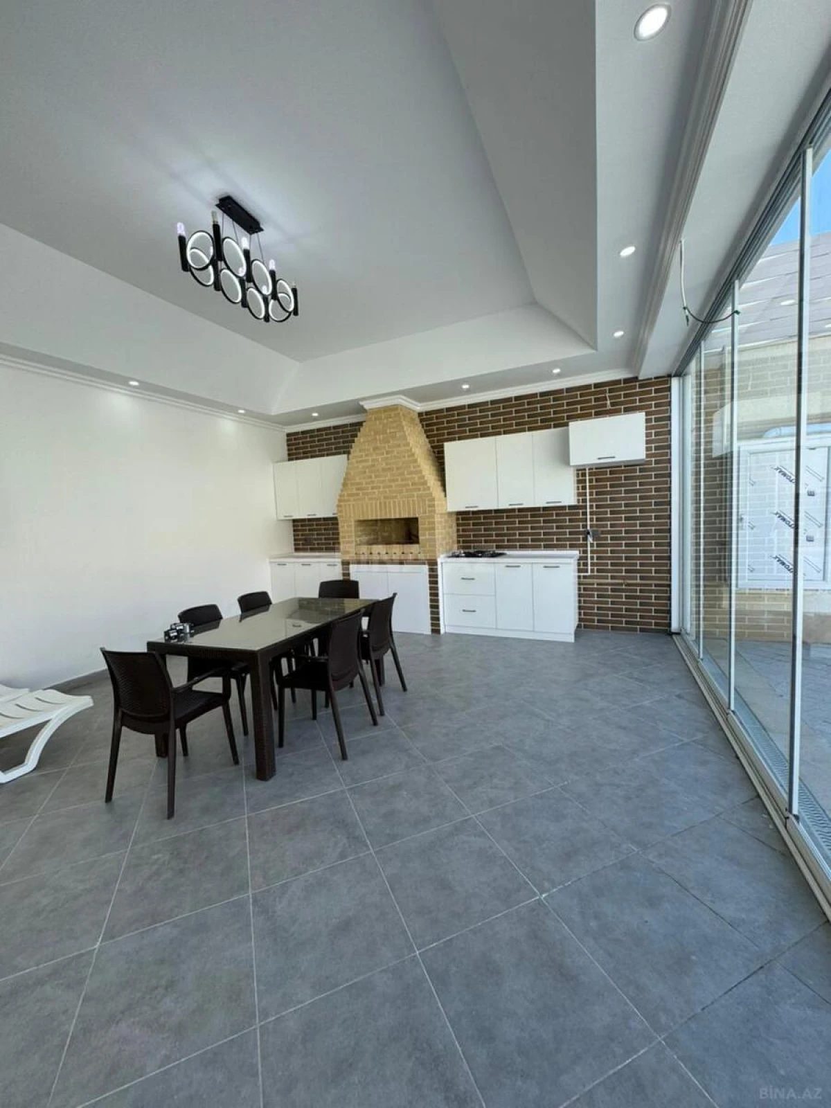 Satılır 6 otaqlı həyət evi 300 m²
