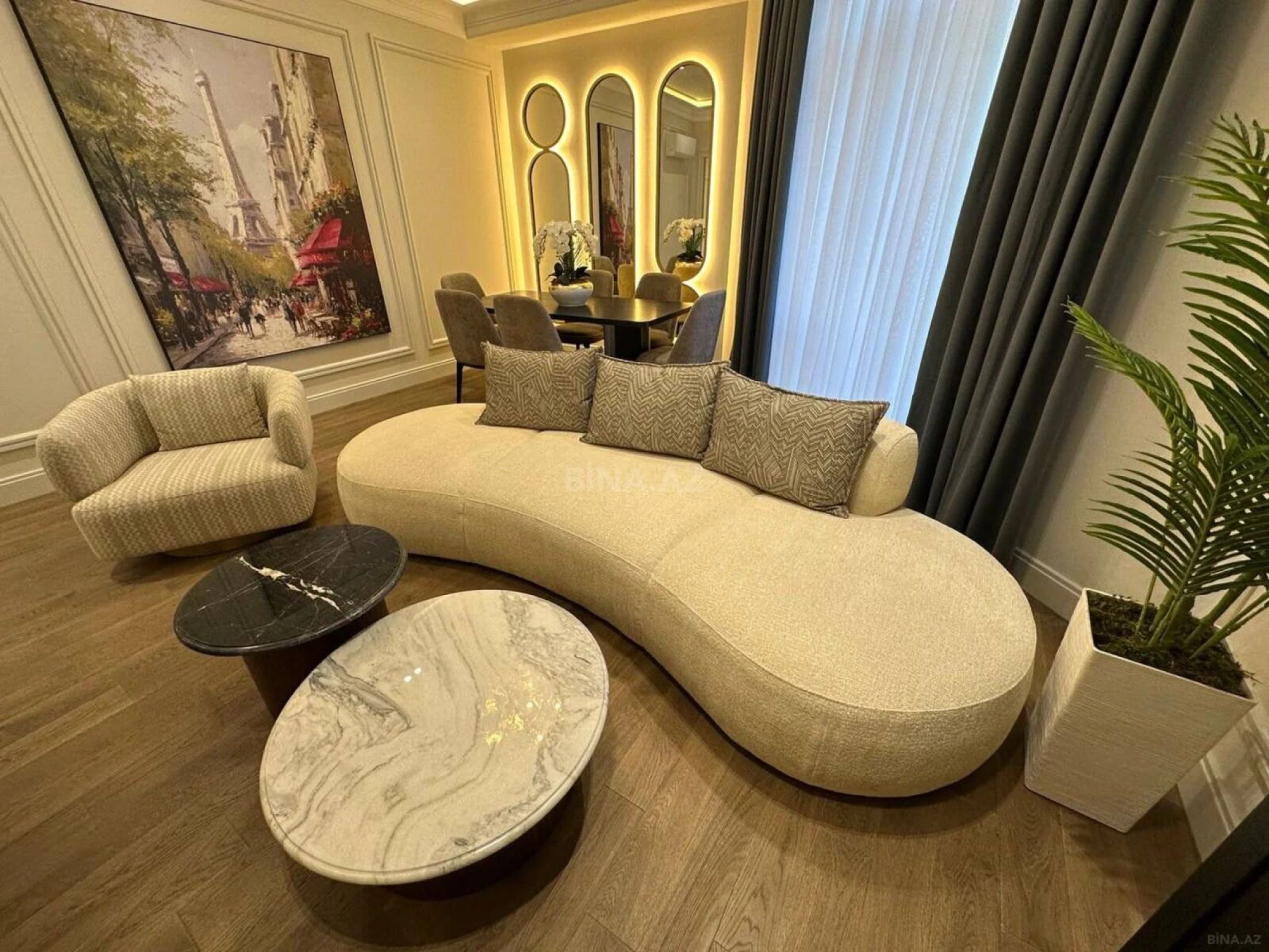 Satılır 3 otaqlı mənzil 124 m²