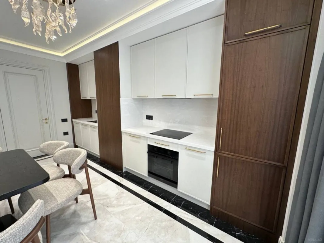 Satılır 3 otaqlı mənzil 124 m²