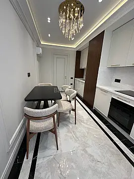 Satılır 3 otaqlı mənzil 124 m²