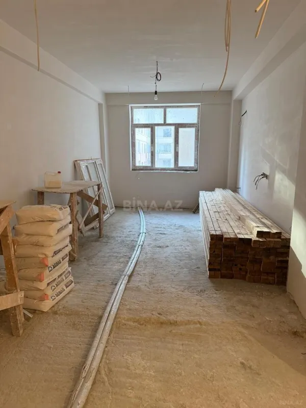 Satılır 4 otaqlı mənzil 156 m²