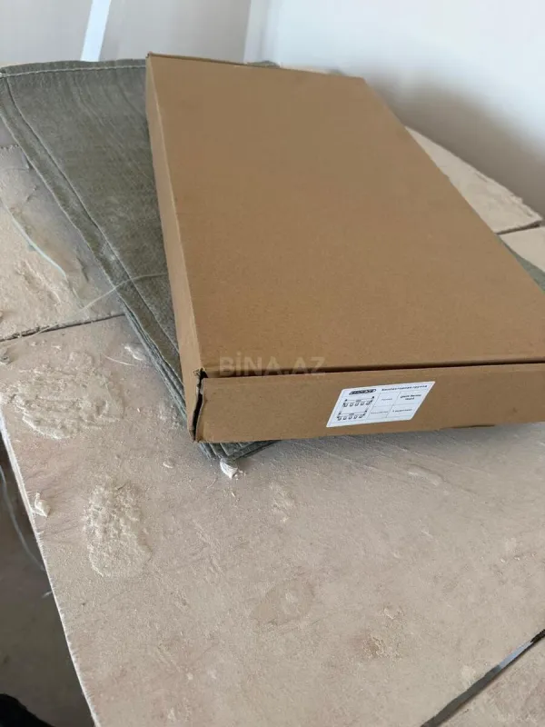 Satılır 4 otaqlı mənzil 156 m²