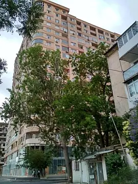 Satılır 4 otaqlı mənzil 156 m²