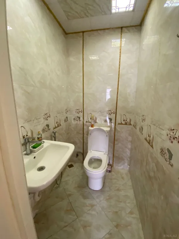 Satılır 3 otaqlı mənzil 128 m²