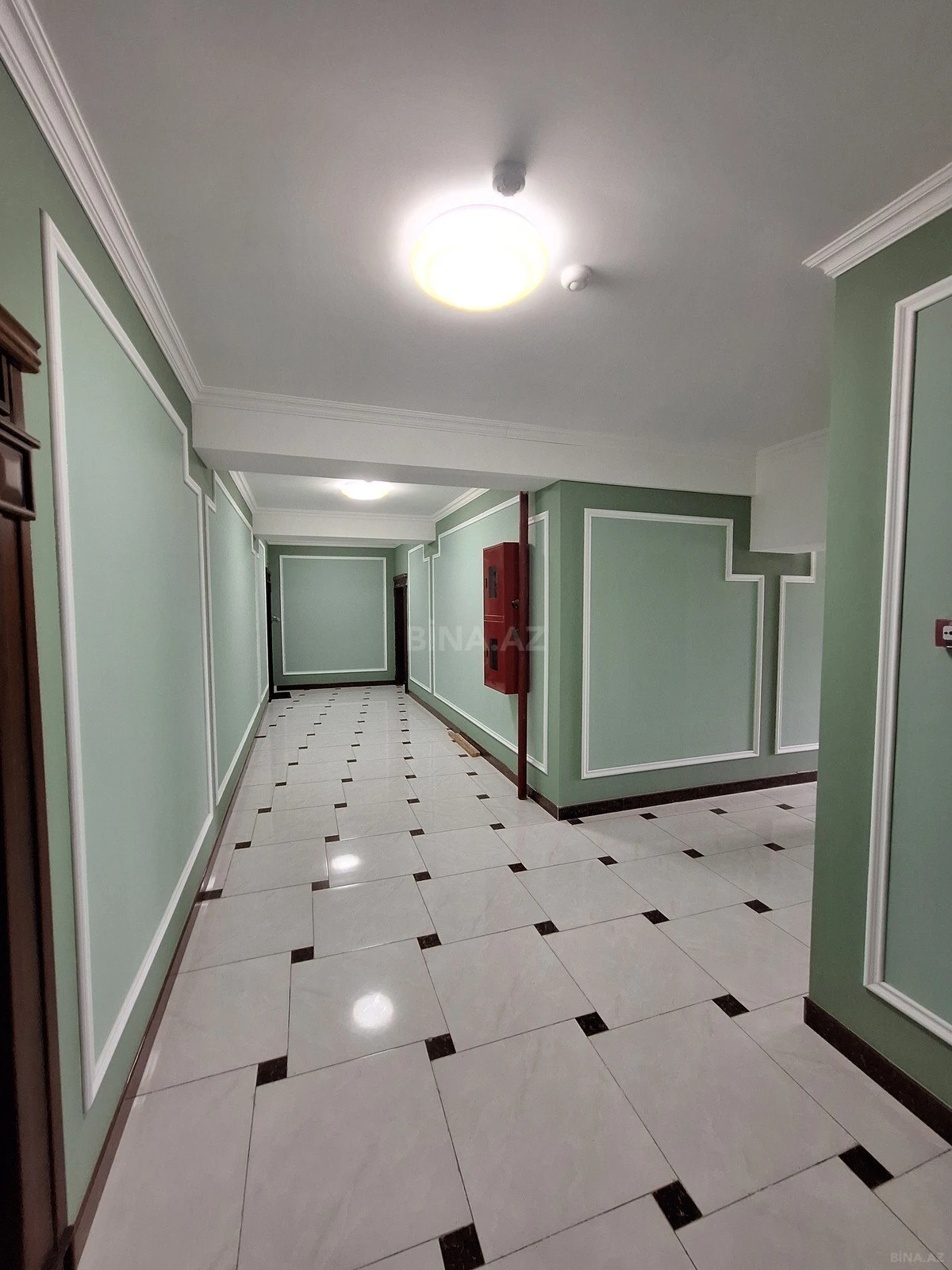 Satılır 3 otaqlı mənzil 113 m²