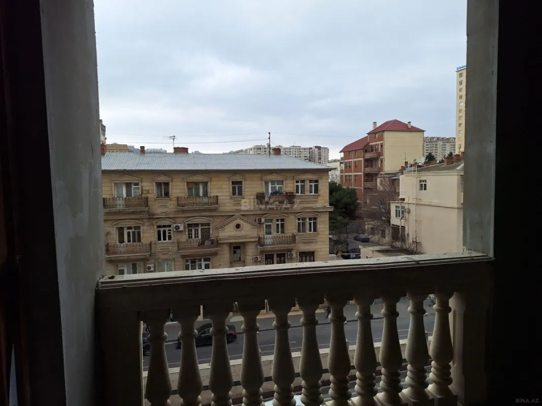 Satılır 3 otaqlı mənzil 113 m²