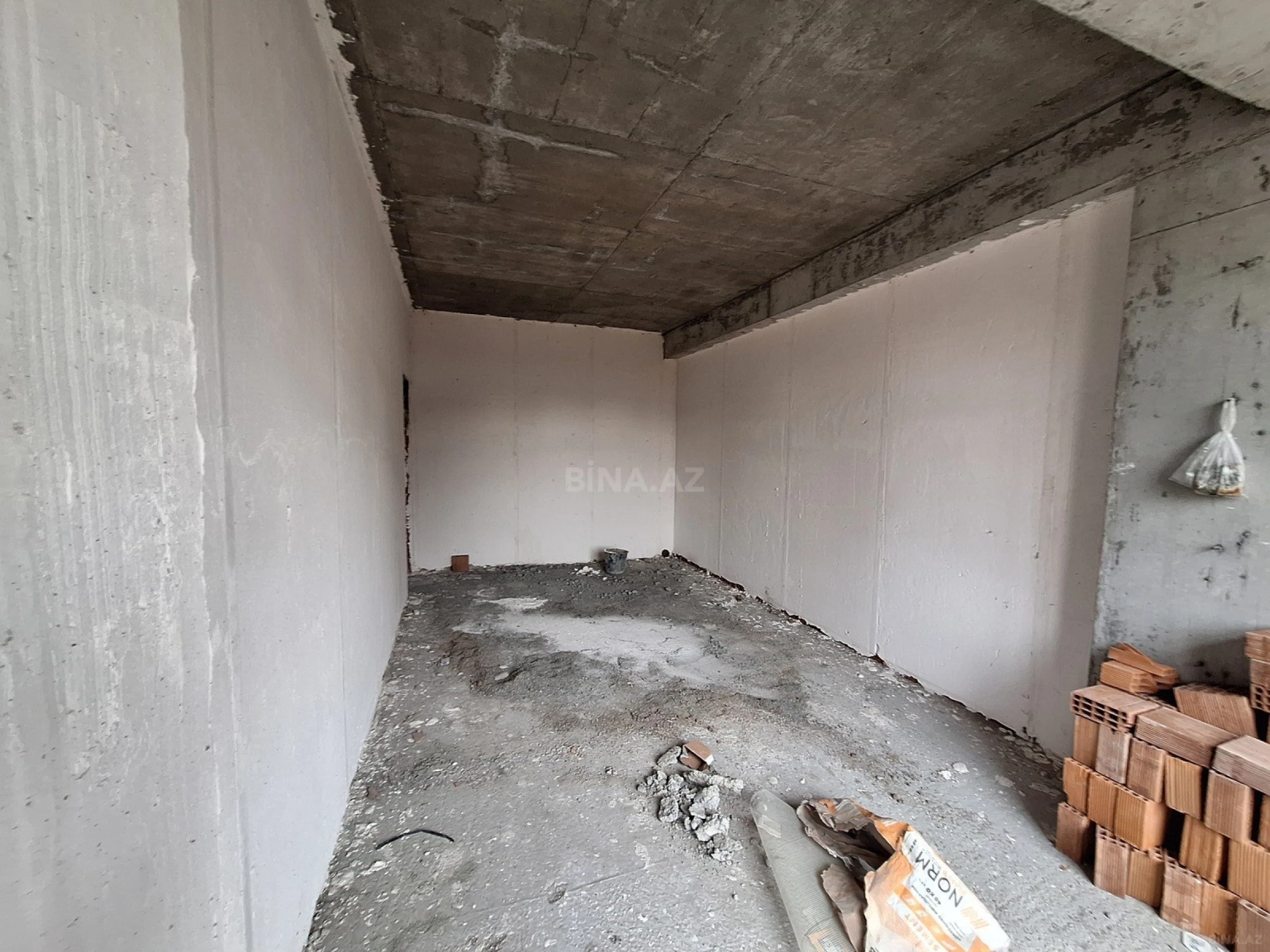 Satılır 3 otaqlı mənzil 113 m²
