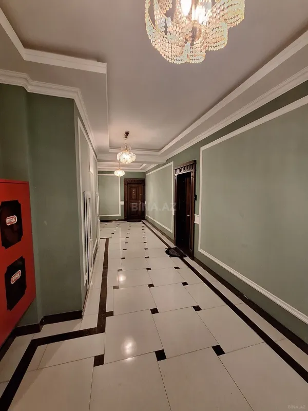 Satılır 3 otaqlı mənzil 113 m²