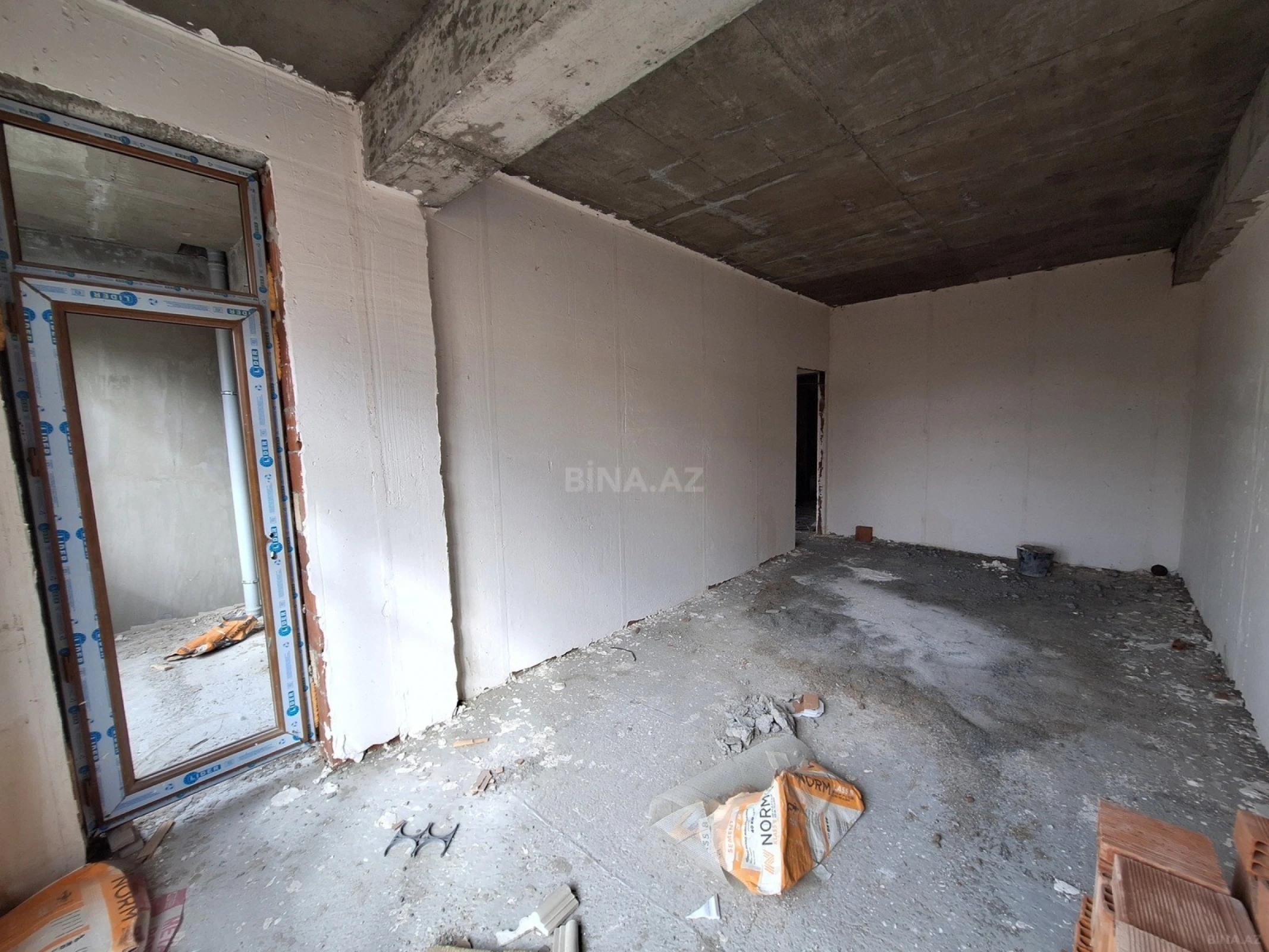 Satılır 3 otaqlı mənzil 113 m²