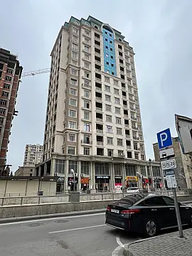 Satılır 3 otaqlı mənzil 113 m²