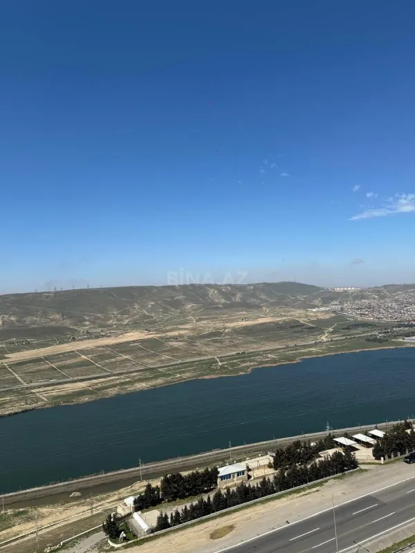 Satılır 2 otaqlı mənzil 82 m²