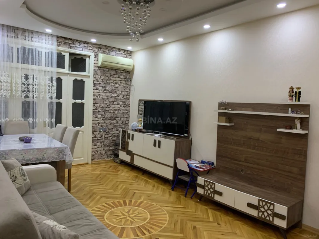 Satılır 2 otaqlı mənzil 60 m²
