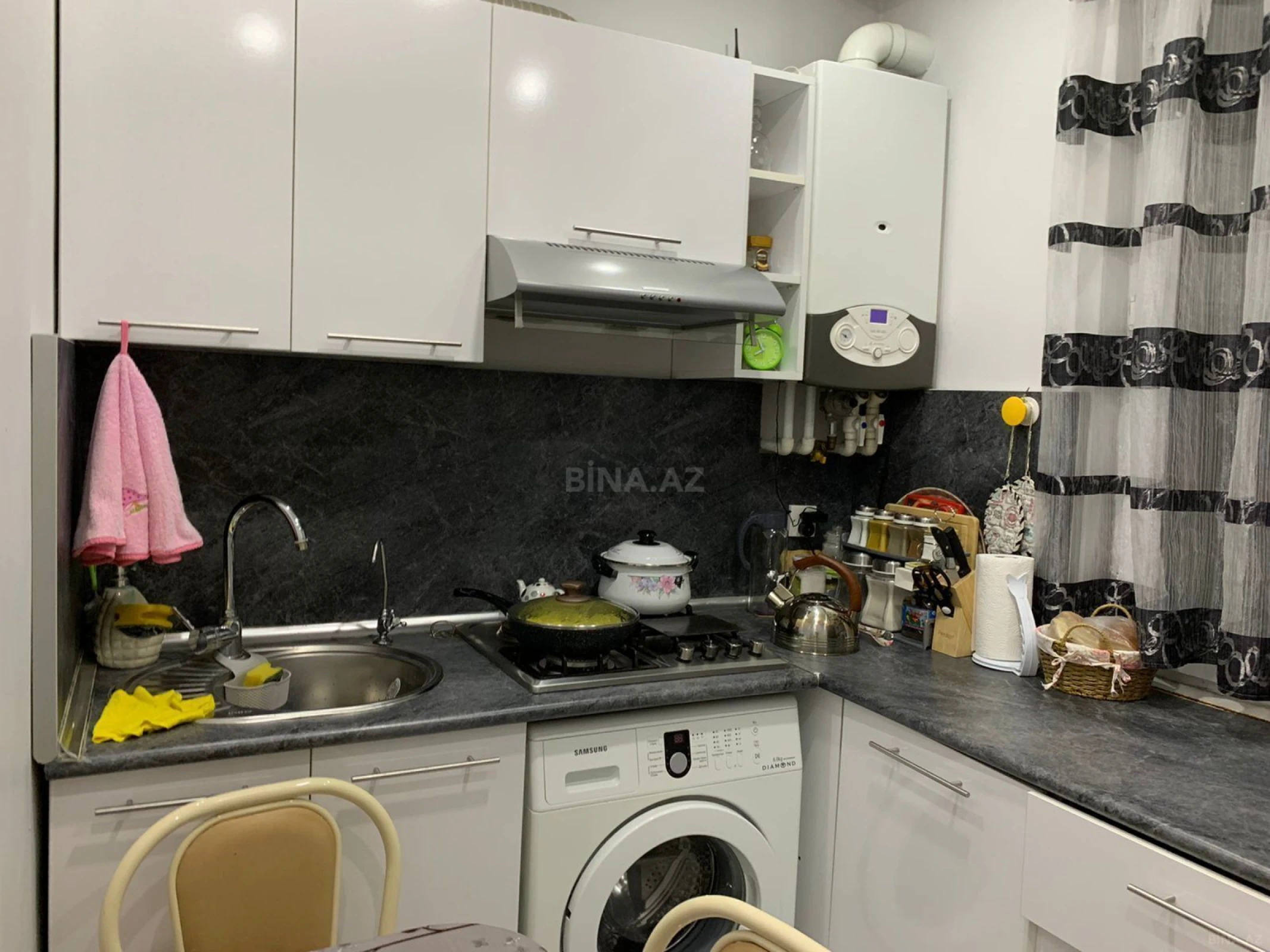 Satılır 2 otaqlı mənzil 60 m²