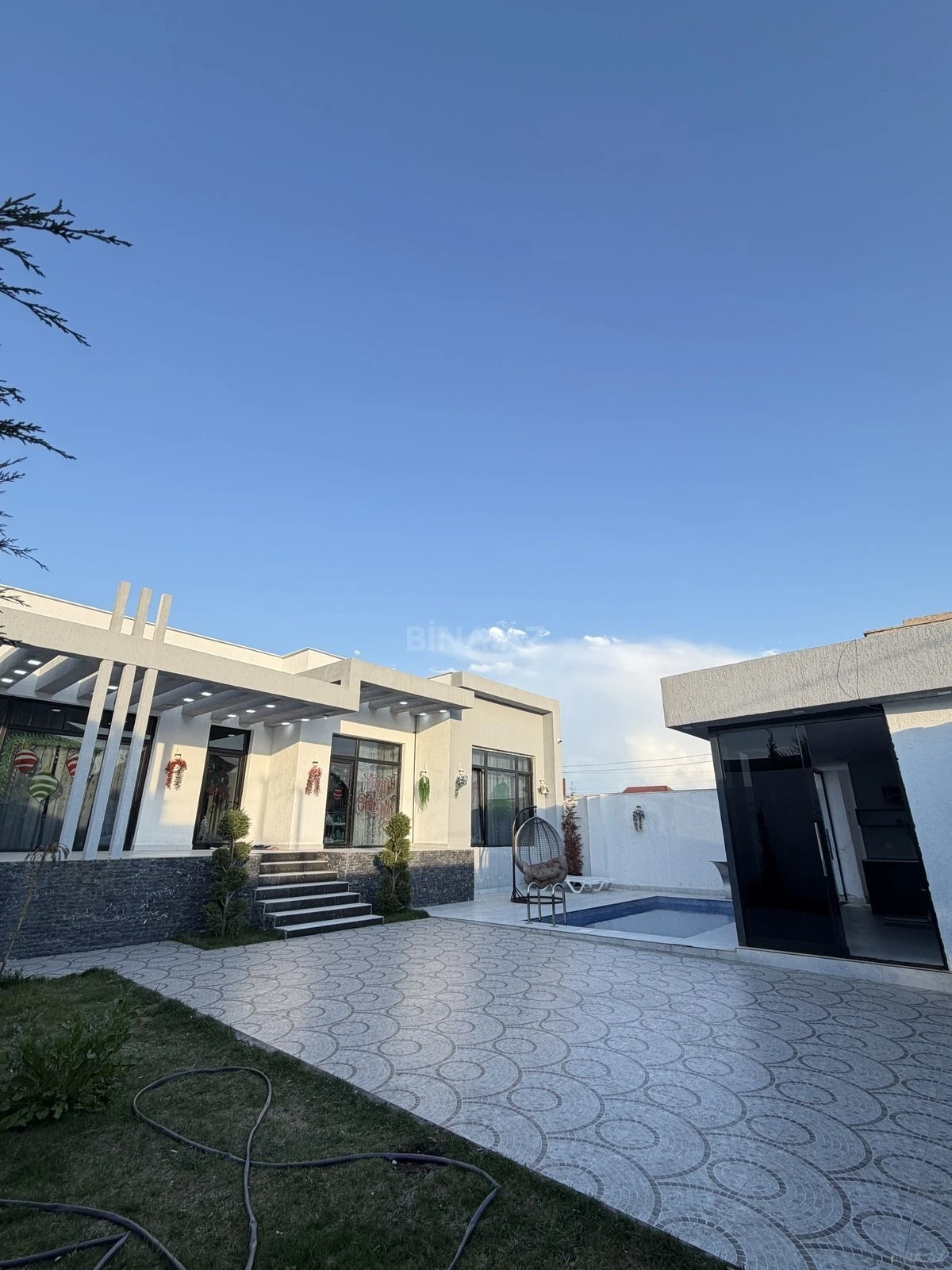 Kirayə verilir 3 otaqlı həyət evi 140 m²