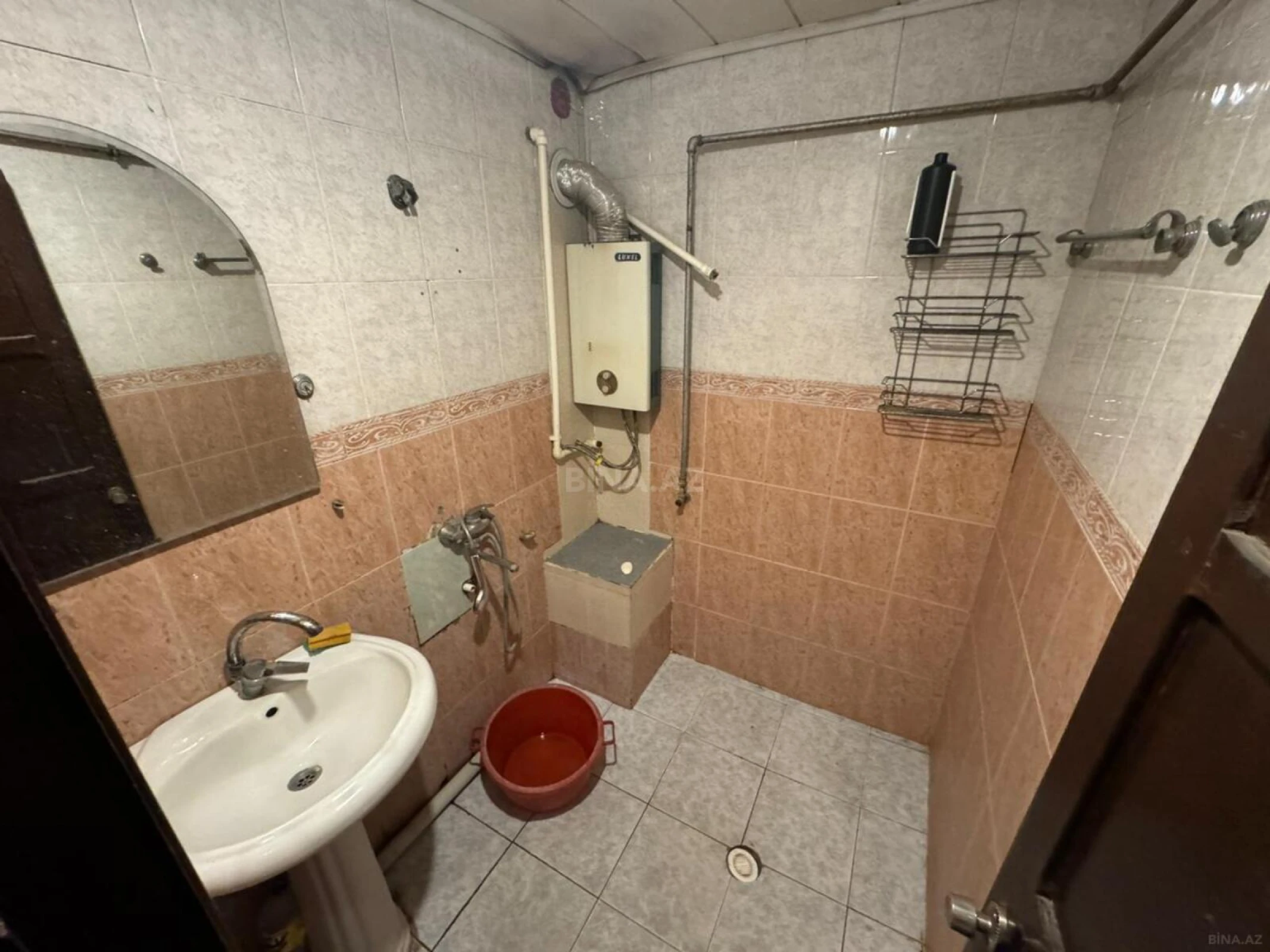 Kirayə verilir 2 otaqlı mənzil 60 m²