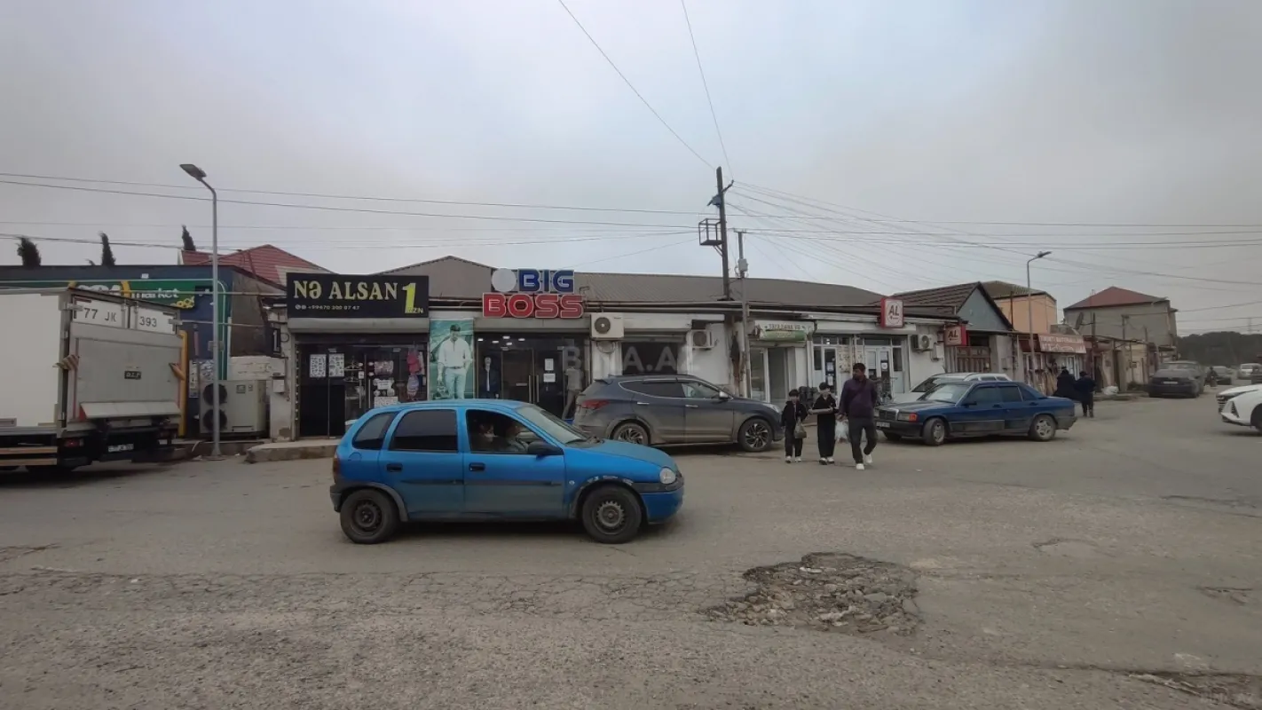 Satılır obyekt 200 m²