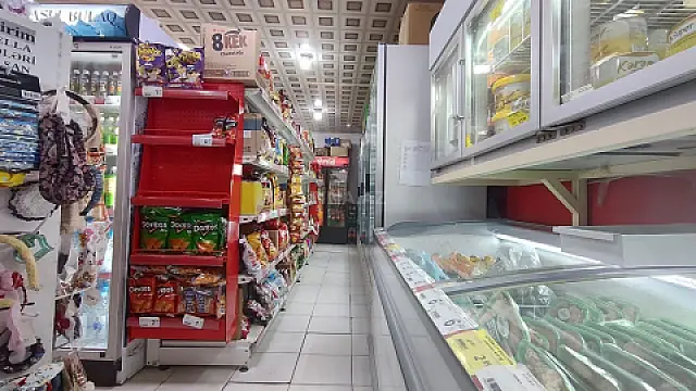 Satılır obyekt 200 m²