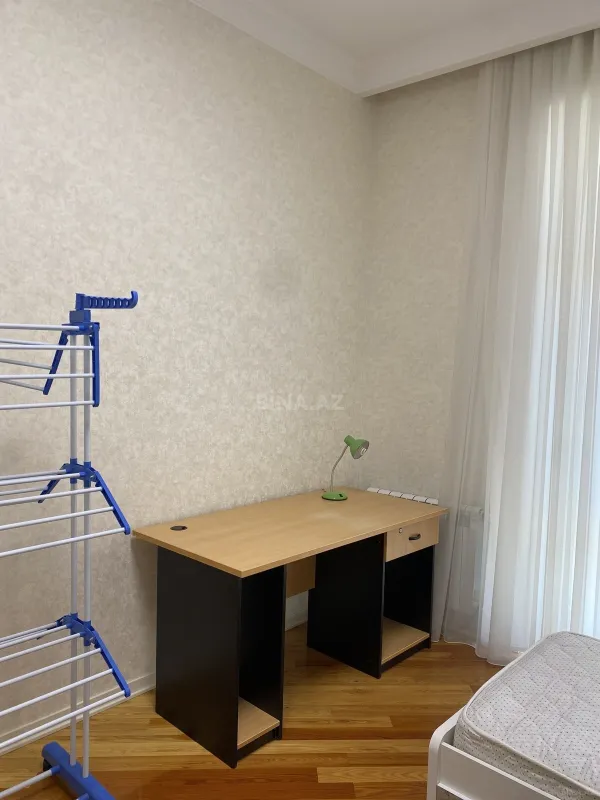 Kirayə verilir 3 otaqlı mənzil 155 m²