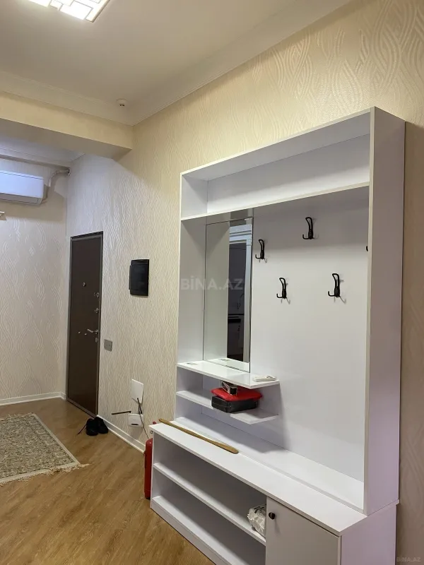 Kirayə verilir 3 otaqlı mənzil 155 m²