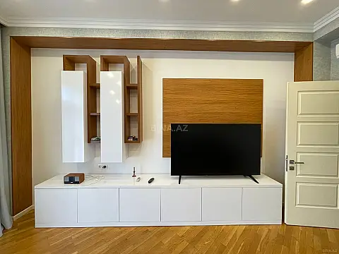 Kirayə verilir 3 otaqlı mənzil 125 m²